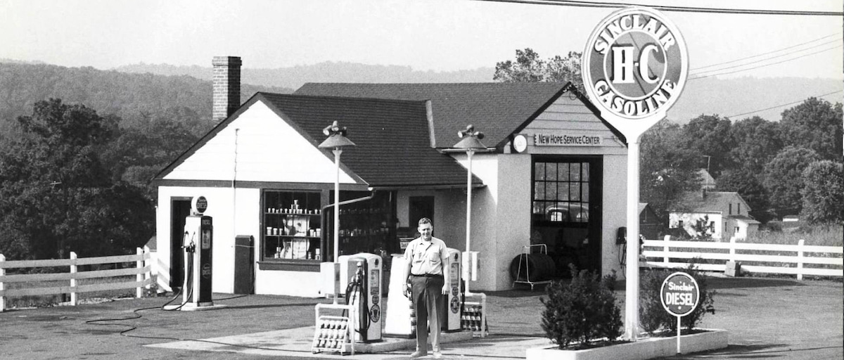 Old picture of Melson's car repair shop